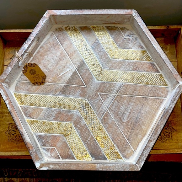 Unique Octagonal Distressed Natural Wooden Tray with Gold Accents 🌟NWT! - Picture 5 of 16